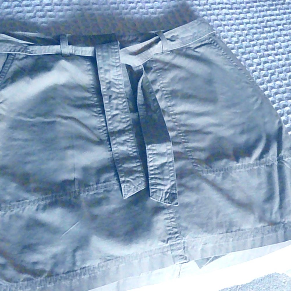 Jones New York Khacki Skort Size 4